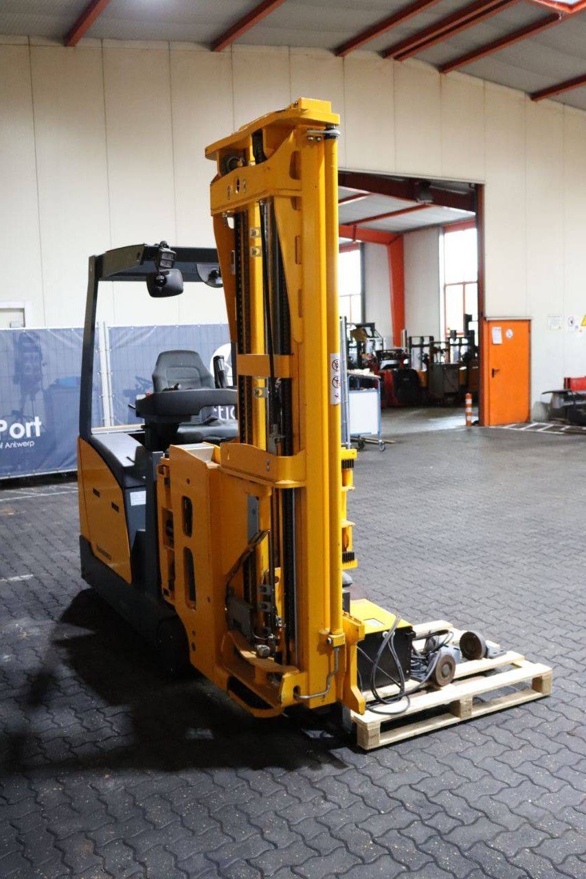 Schubmaststapler Jungheinrich EFX 410 Elektro 1000kg 5,5m 2014