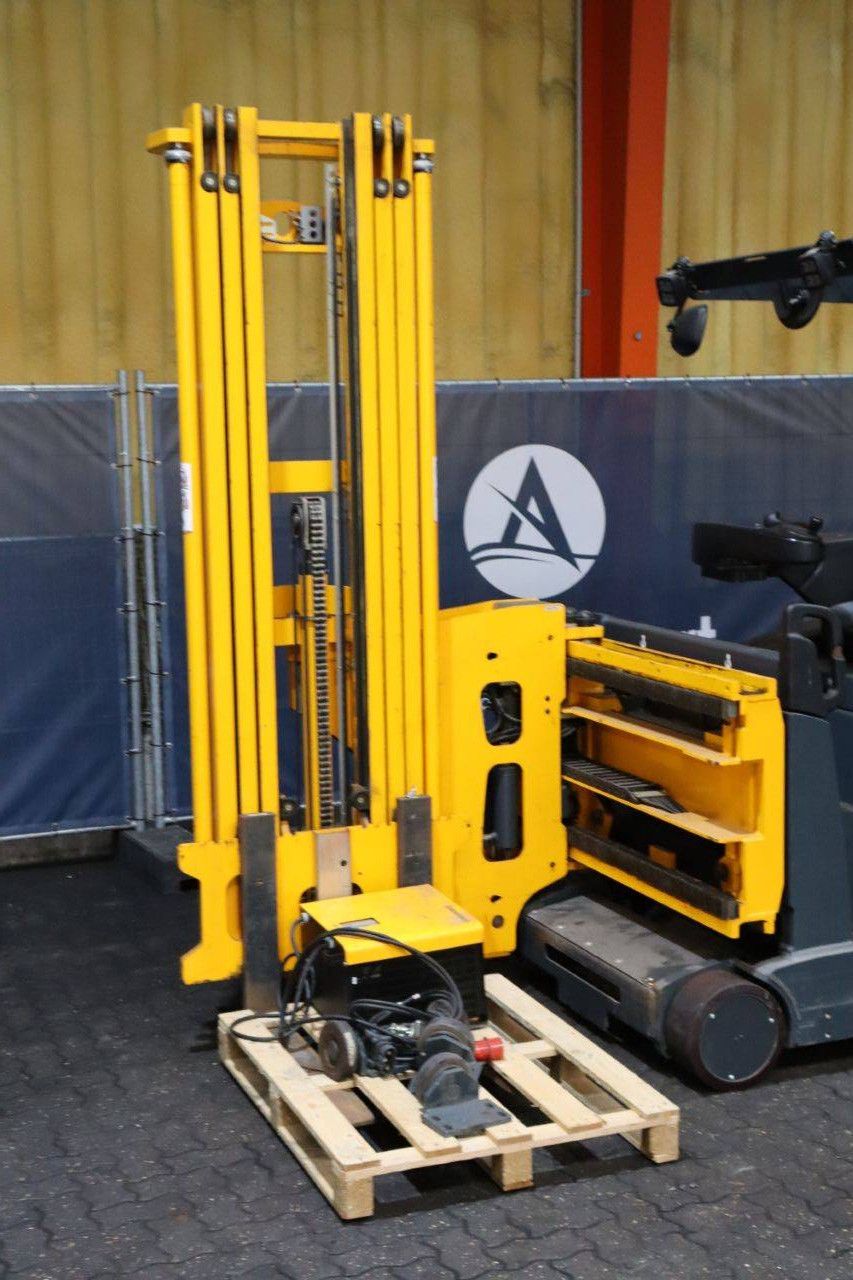 Schubmaststapler Jungheinrich EFX 410 Elektro 1000kg 5,5m 2014
