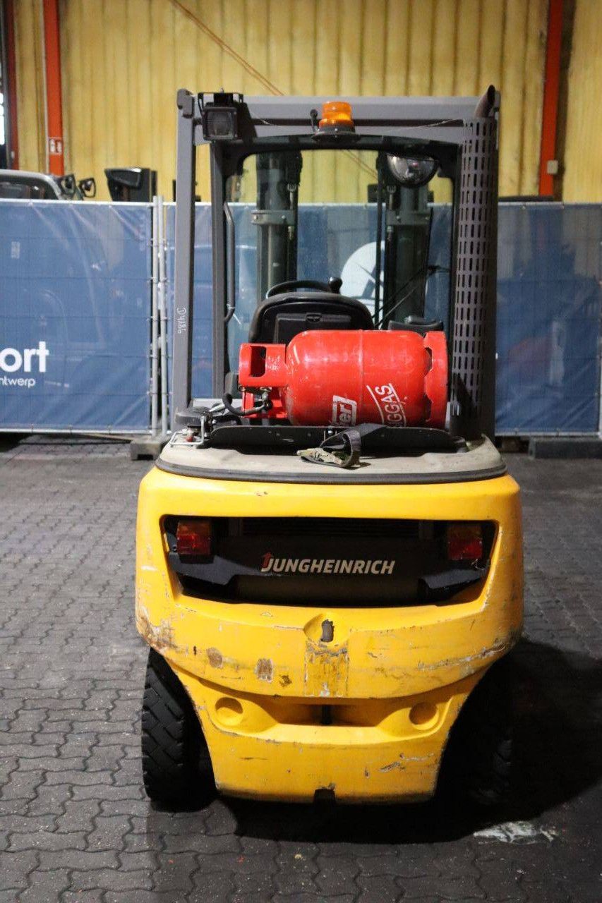 Gabelstapler Jungheinrich TFG 425 Treibgas 2400kg 4,73m 2019