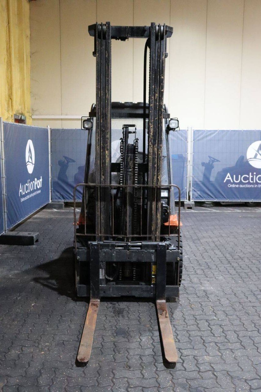Forklift Toyota 02-7FDF30 Diesel 3000kg 6.0m 2007