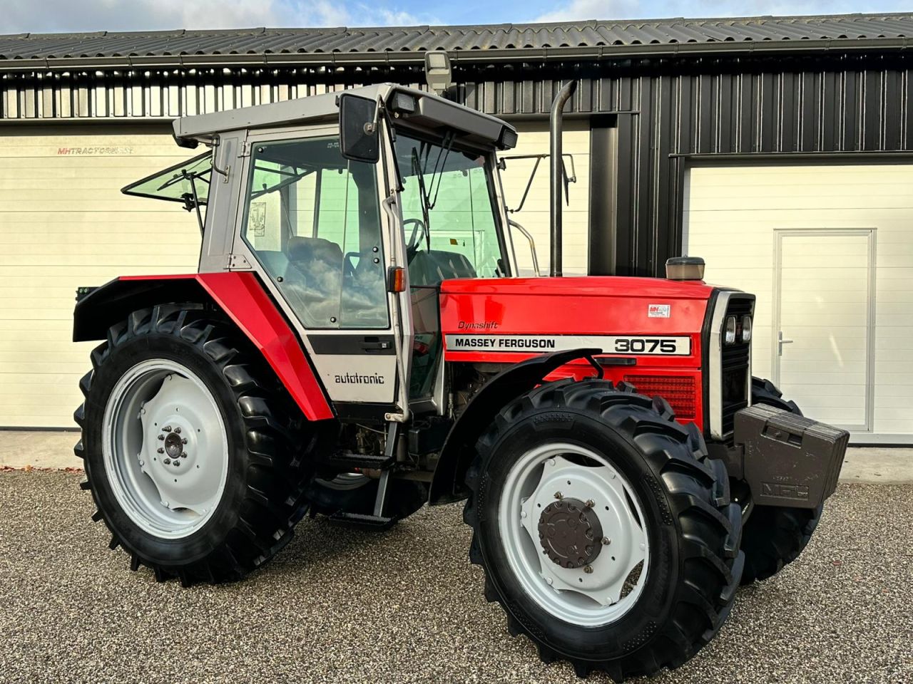 Massey Ferguson 3075