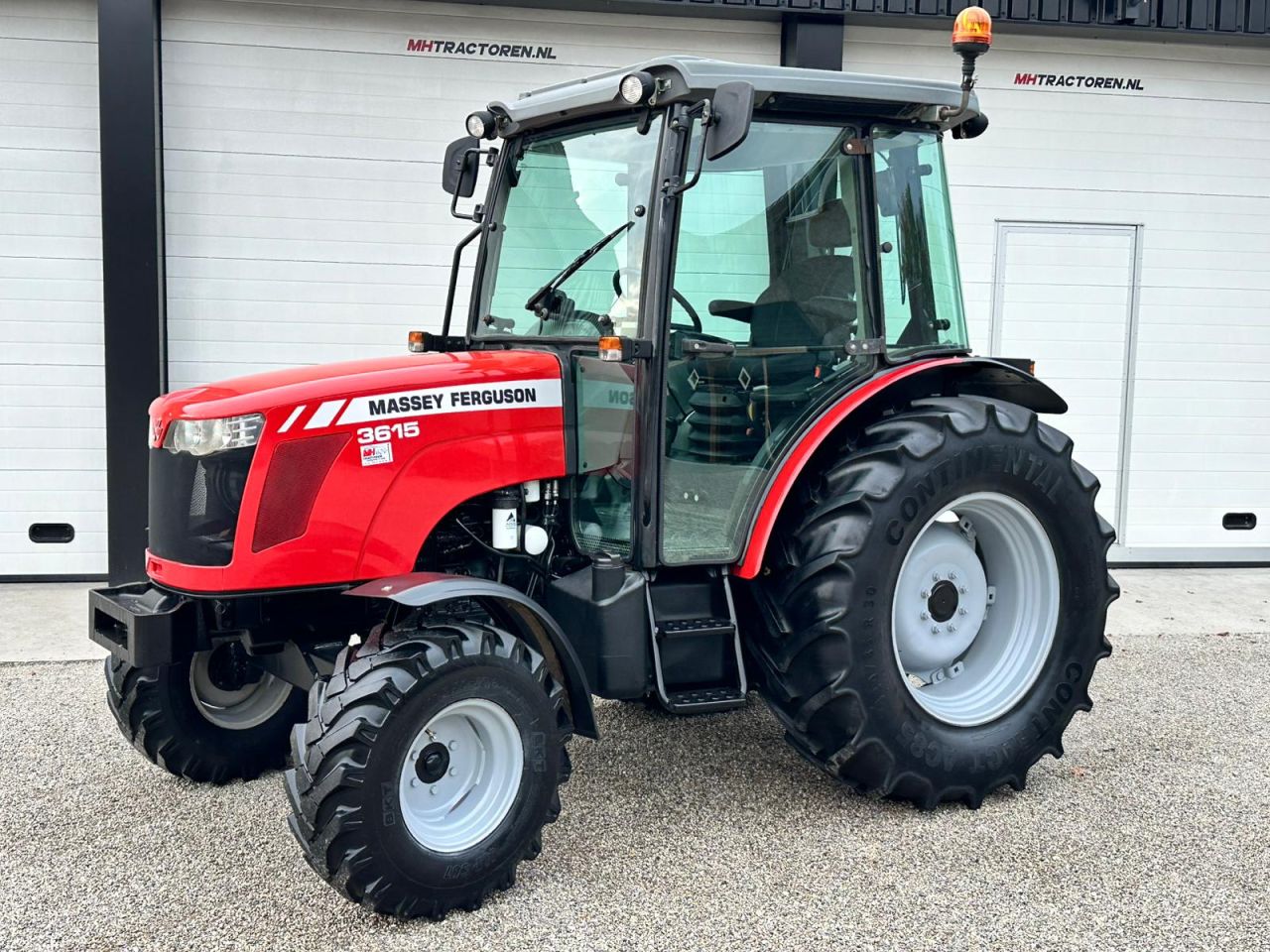 Massey Ferguson 3615
