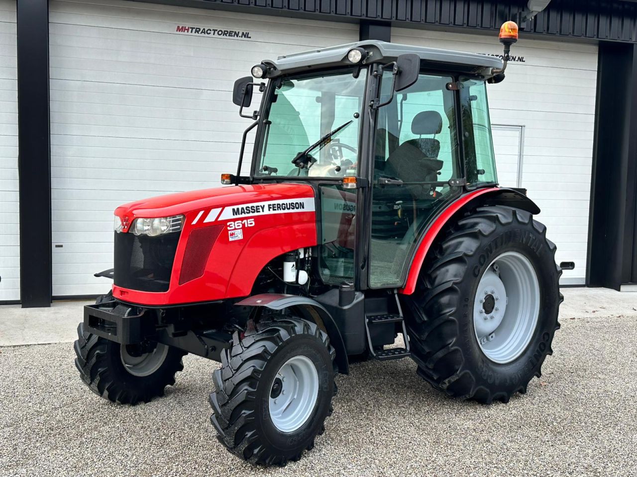 Massey Ferguson 3615