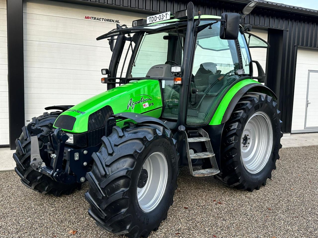 Deutz Agrotron 85