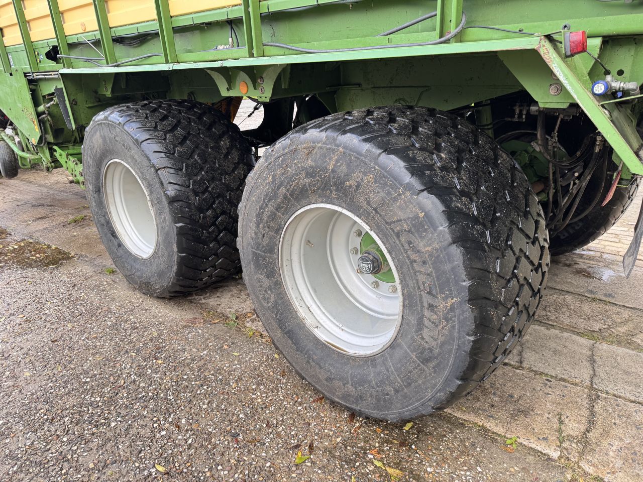Krone MX 350 GL opraapwagen dubbeldoelwagen