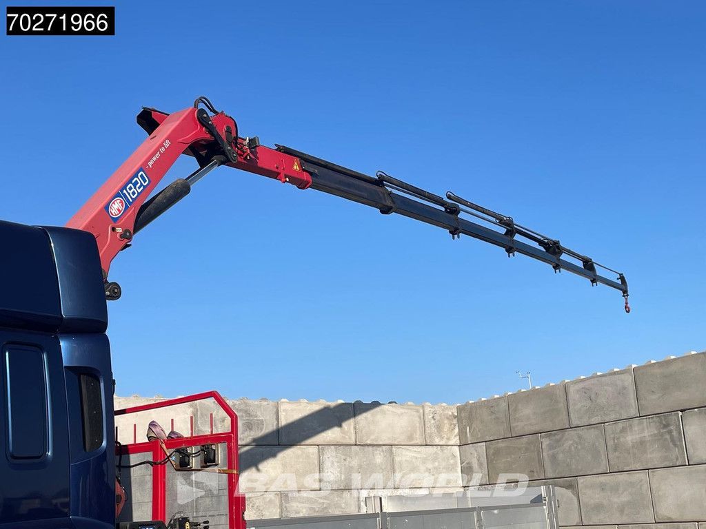 DAF CF 530 4X2 HMF 1820-RC Kran Crane Retarder Space cab Euro 6