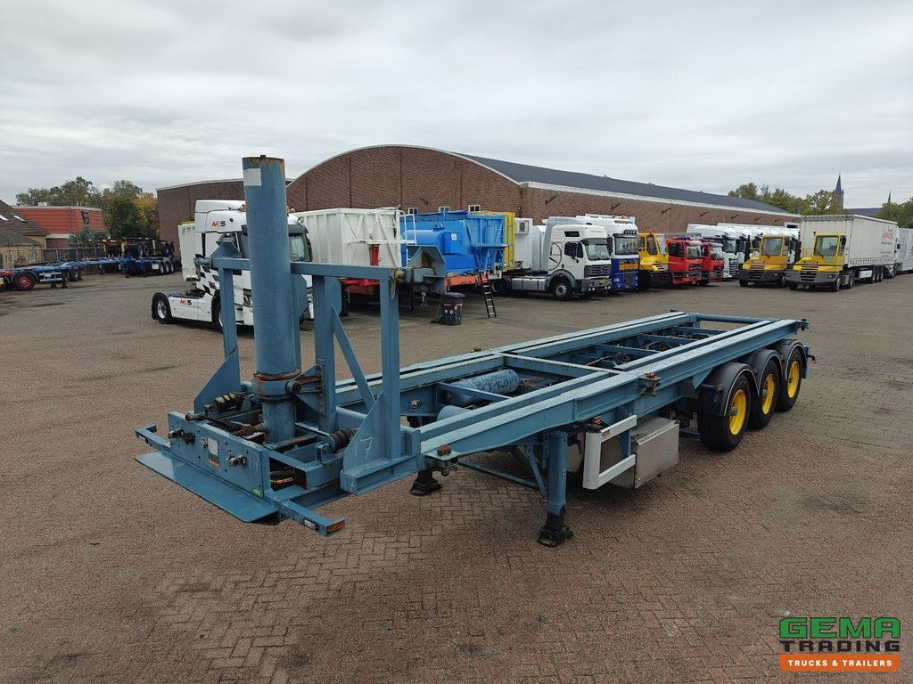 Renders ROC 12.27 CCE 3-Achsen BPW - 20/30FT Kipper-Chassis - Elektrische Kippeinheit - Trommelbremsen - Liftachse -
