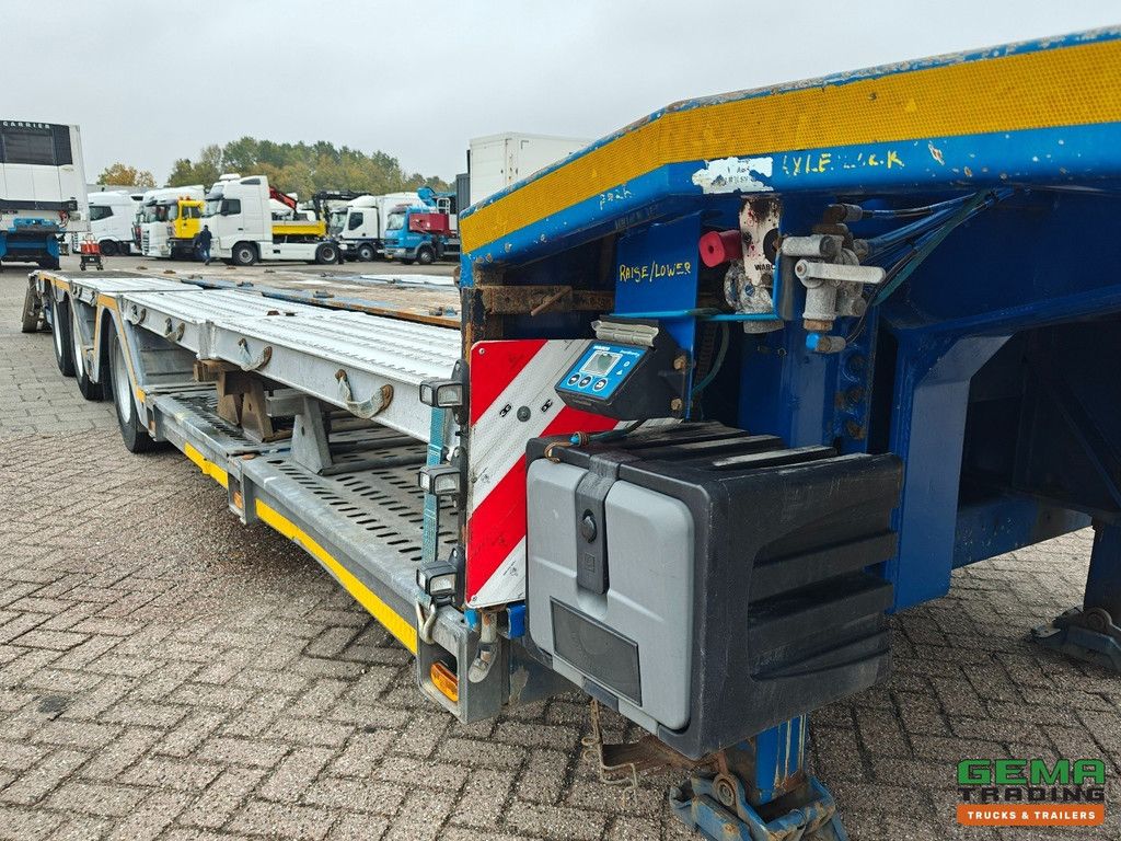 Meusburger MTS-3 3-Axles BPW - Semi Low Loader - Drum Brakes - Lift Axle - Trailing Axle - Expandable - Wheel Tubs - Alcoas