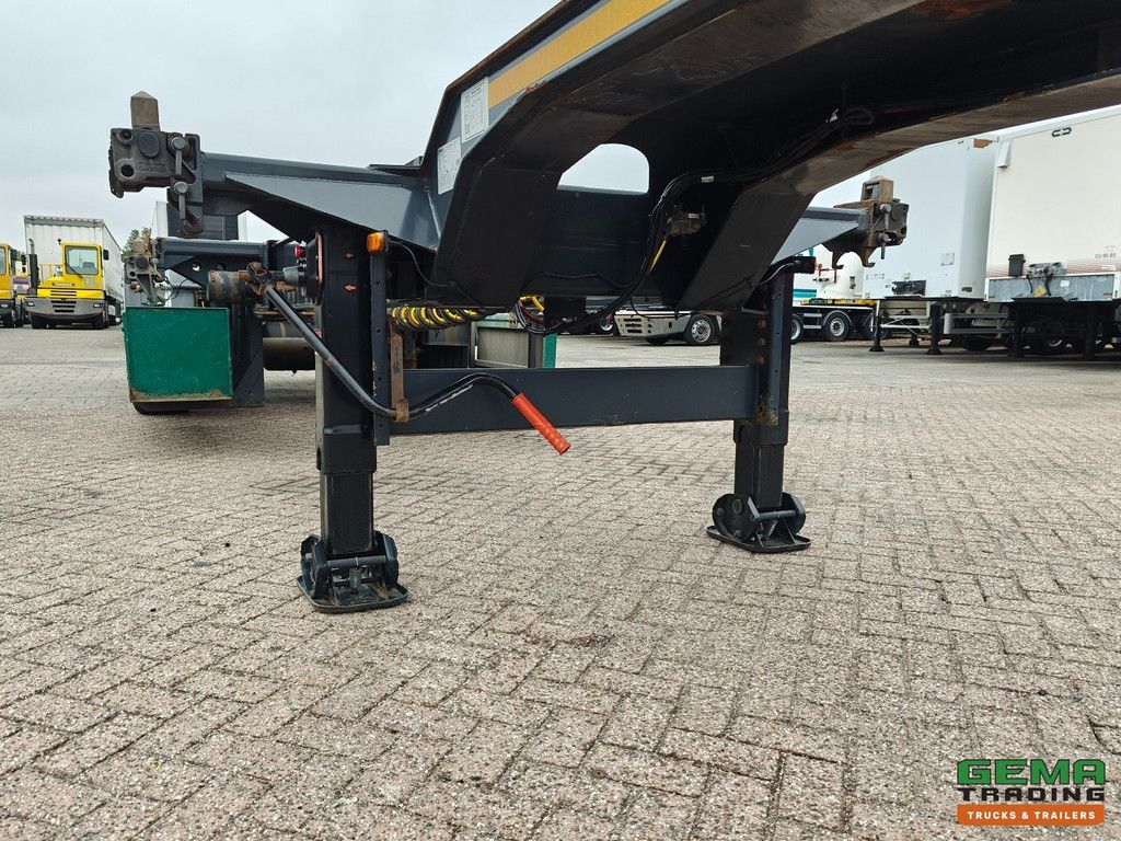 M&V Euro 802 Renders MULTI 3-Axle SAF - Disc Brakes - Lift Axle - Center/Rear Slider - All Connections - QuickLock