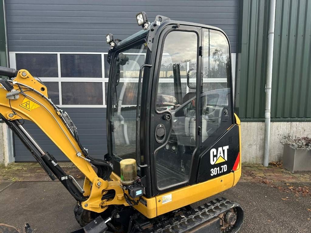 CAT 301.7 D - Automatic greasing!