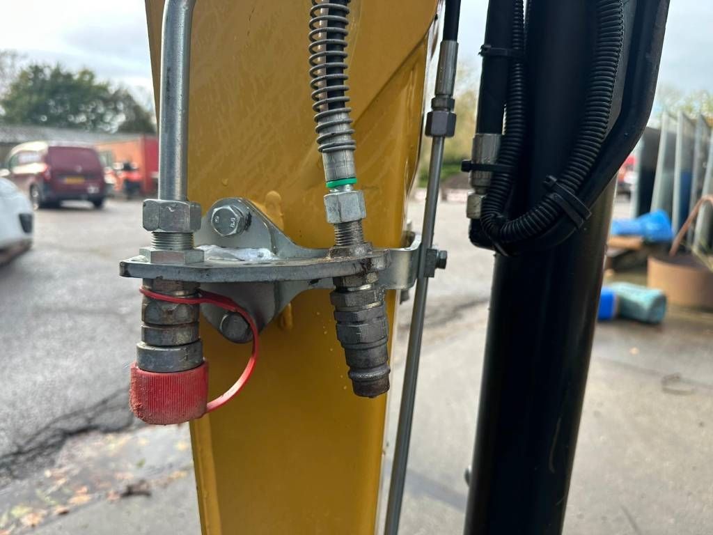 CAT 301.7 D - Automatic greasing!