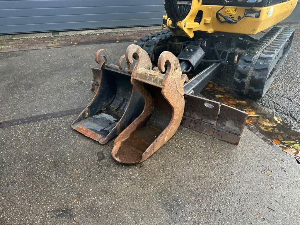CAT 301.7 D - Automatic greasing!