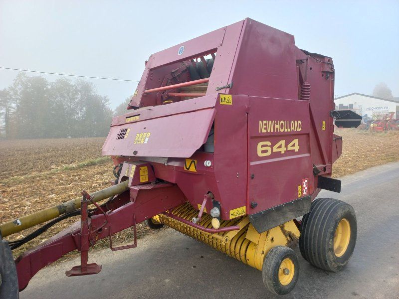 New Holland 644