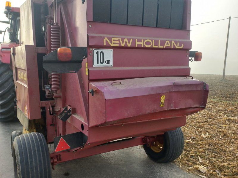 New Holland 644