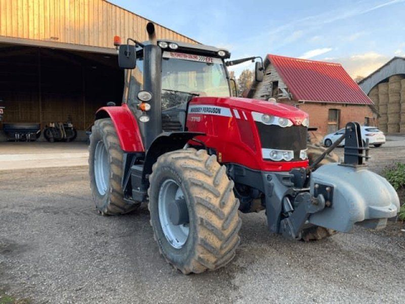 Massey Ferguson 7718