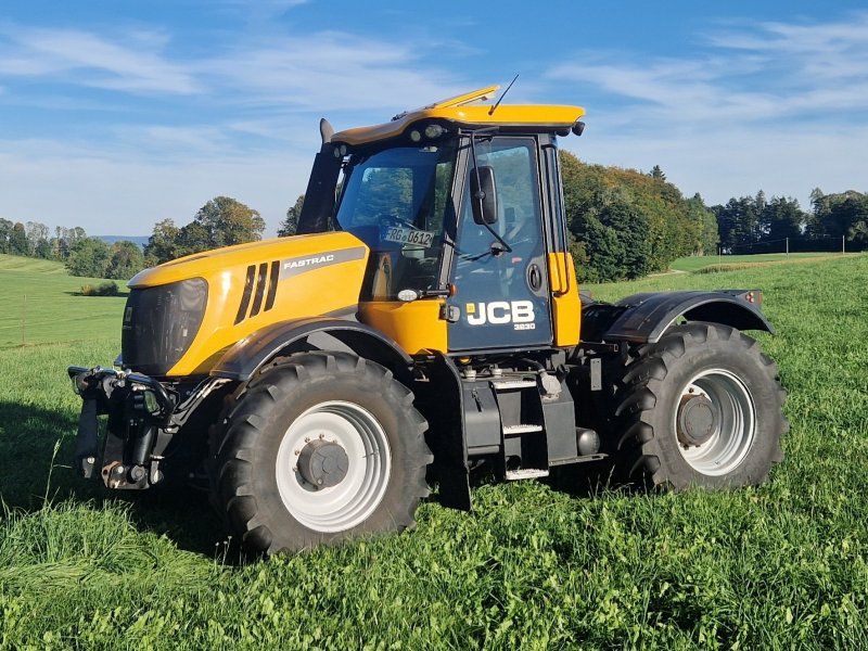 JCB Fastrac 3230