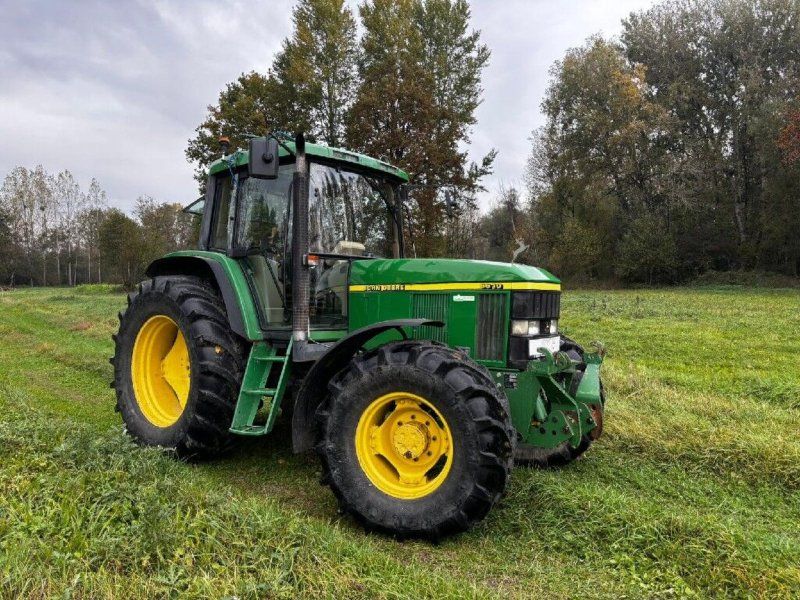 John Deere 6610