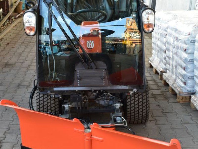 Husqvarna Rider P525 DX Winterdienst Schneeschild V-Pflug Salzstreuer