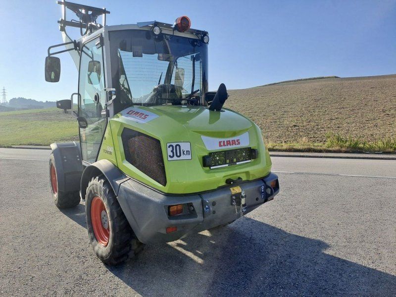Claas Torion  530