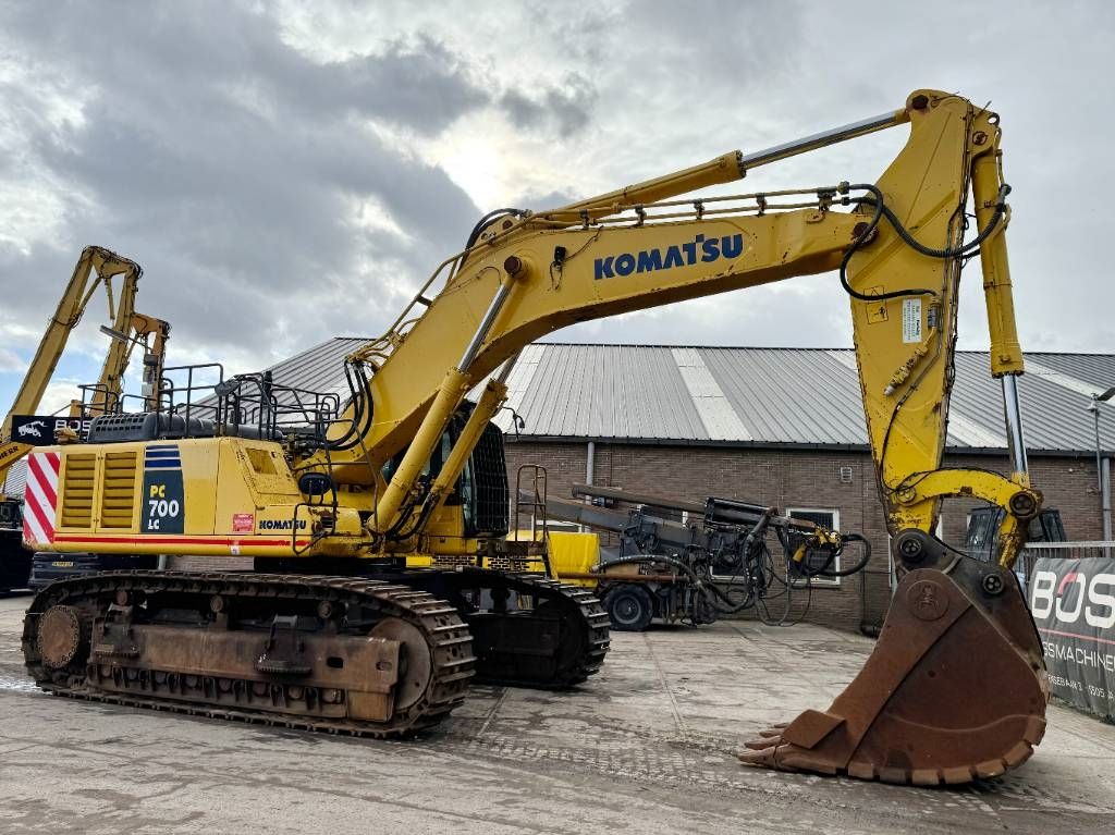 Komatsu PC700LC-8EO - Adjustable UC / Hydraulic Stairs
