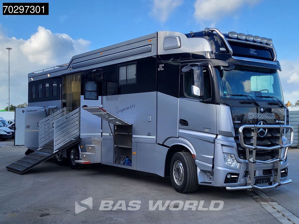 Mercedes Actros 2551 6X2 Horse truck + Living Standairco Navi ACC Automatic Euro 6