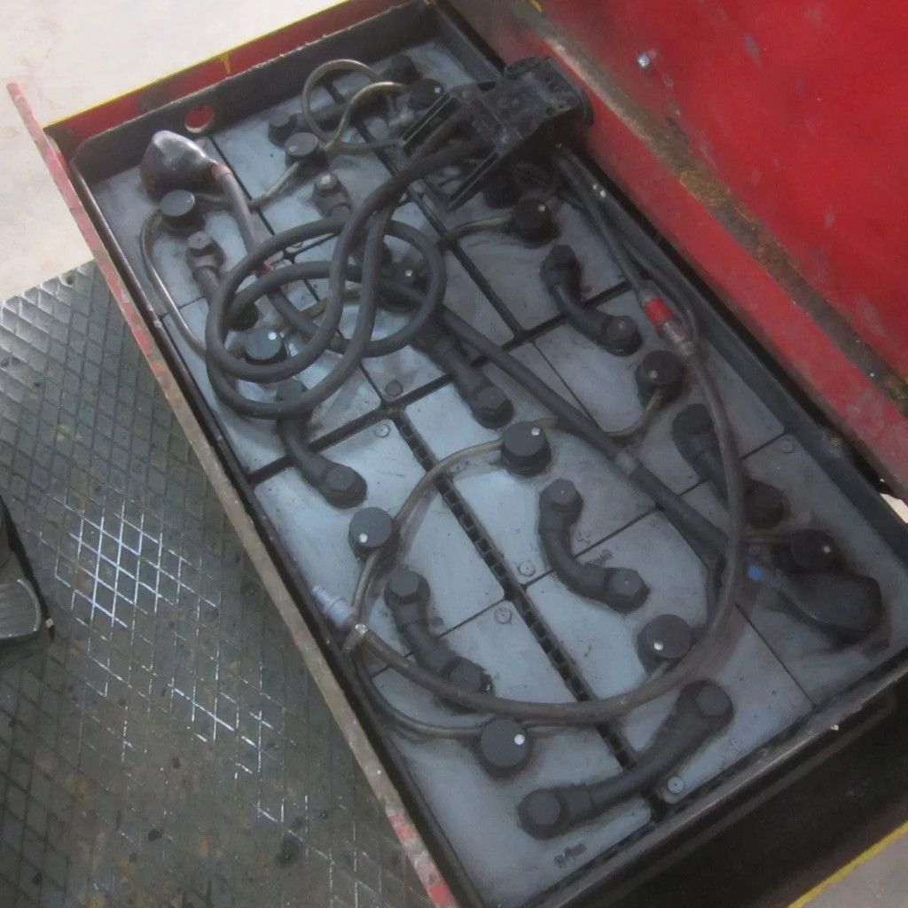 Sichelschmidt Heftruck 1250 kg., elek., duplomast, side shift.