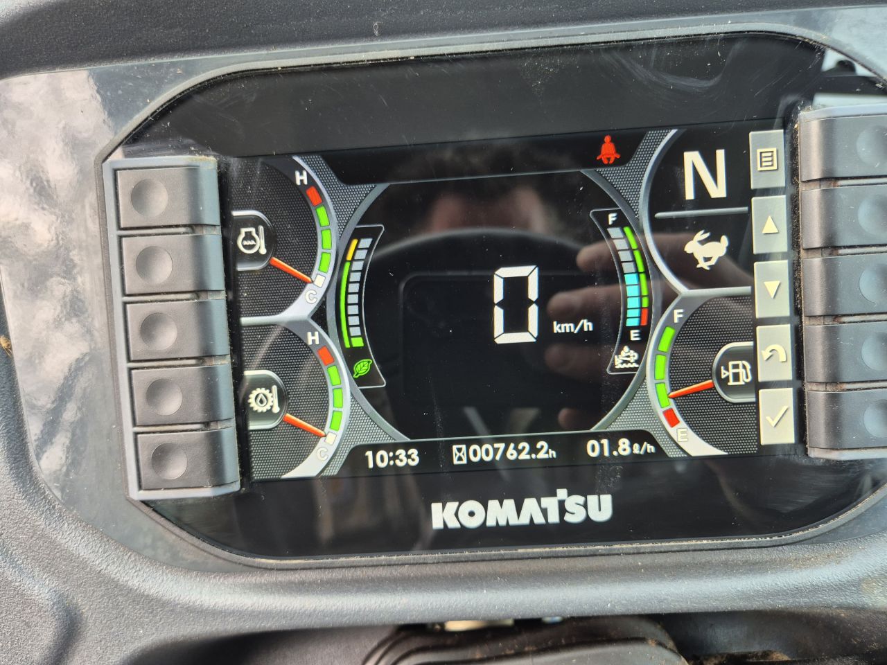 Komatsu WA 100M-8