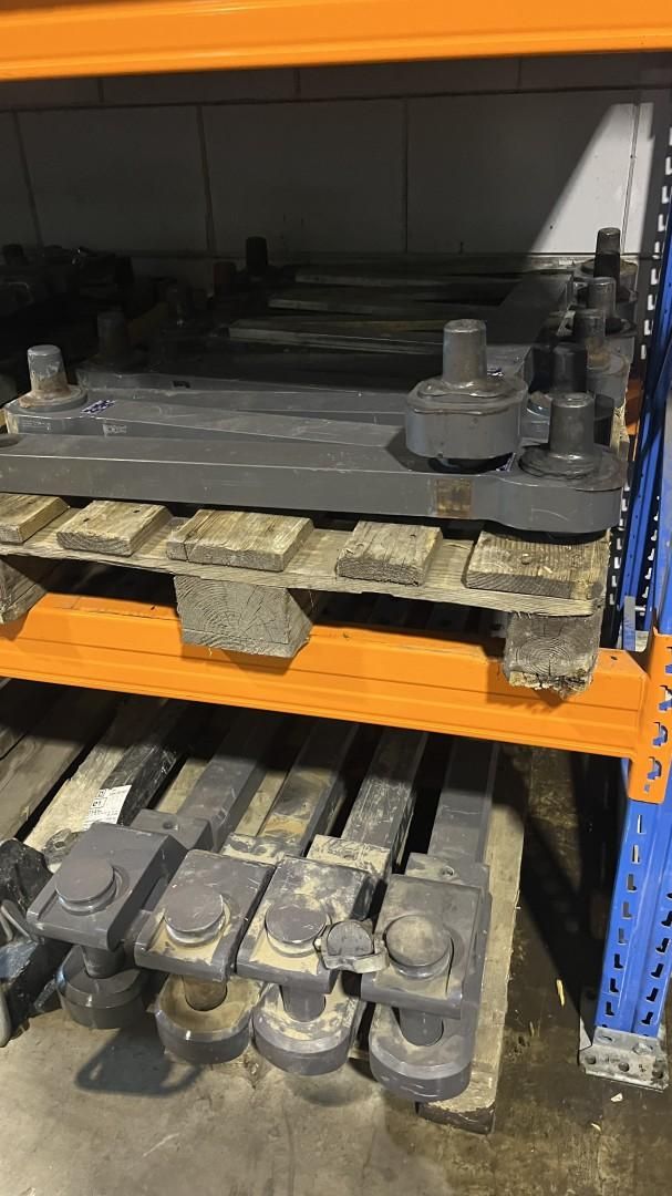 FENDT onder trekhaken WG2261