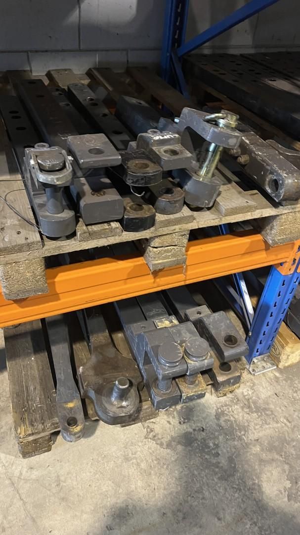 FENDT onder trekhaken WG2261