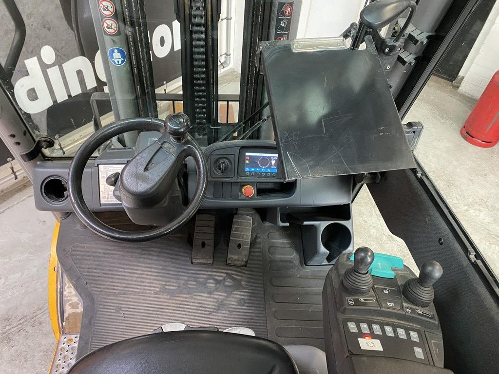 Jungheinrich TFG425s MH16304