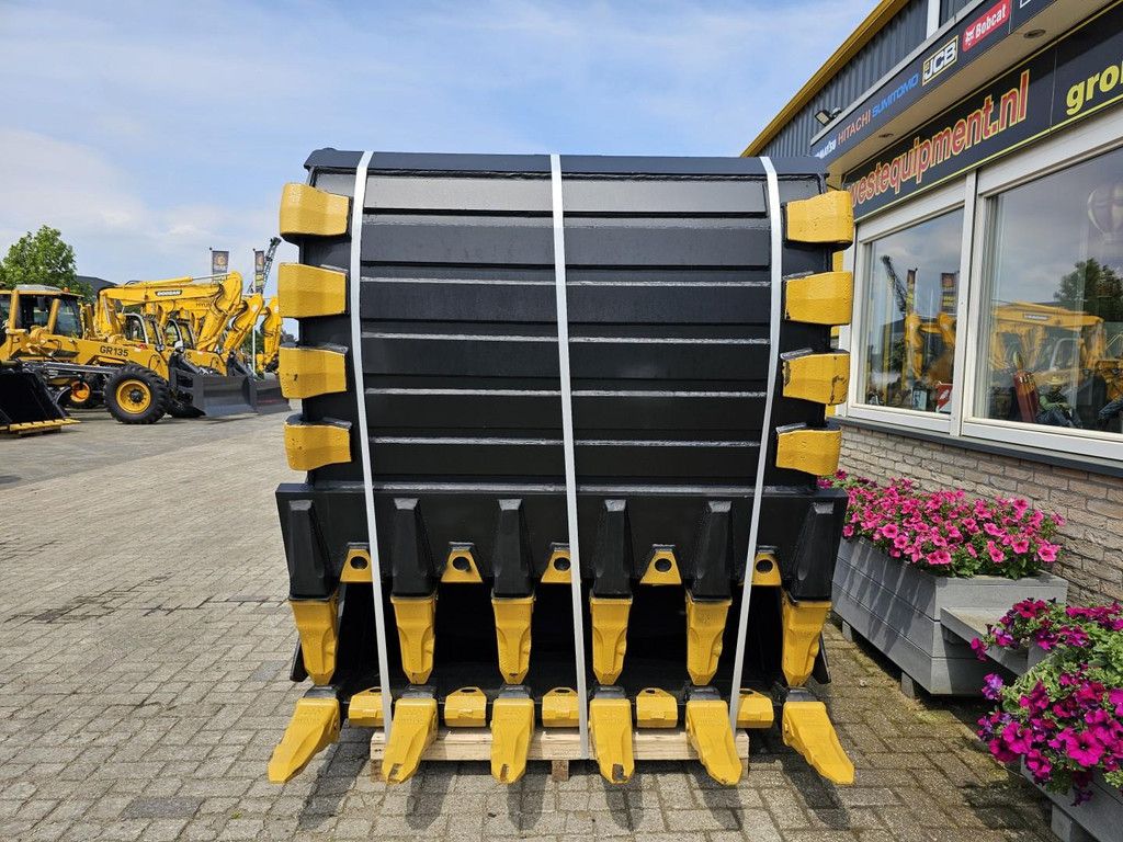 West CAT 336 Tandenbak WE1029