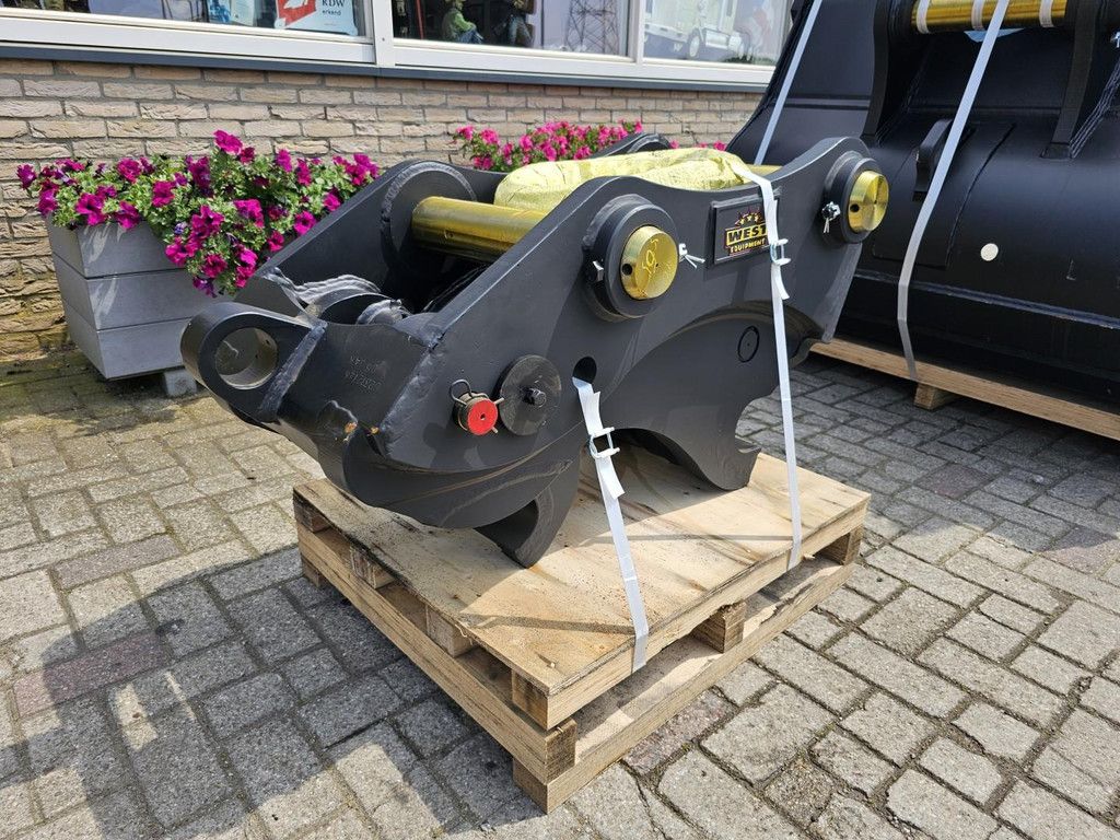 West CAT 336 Tandenbak WE1029