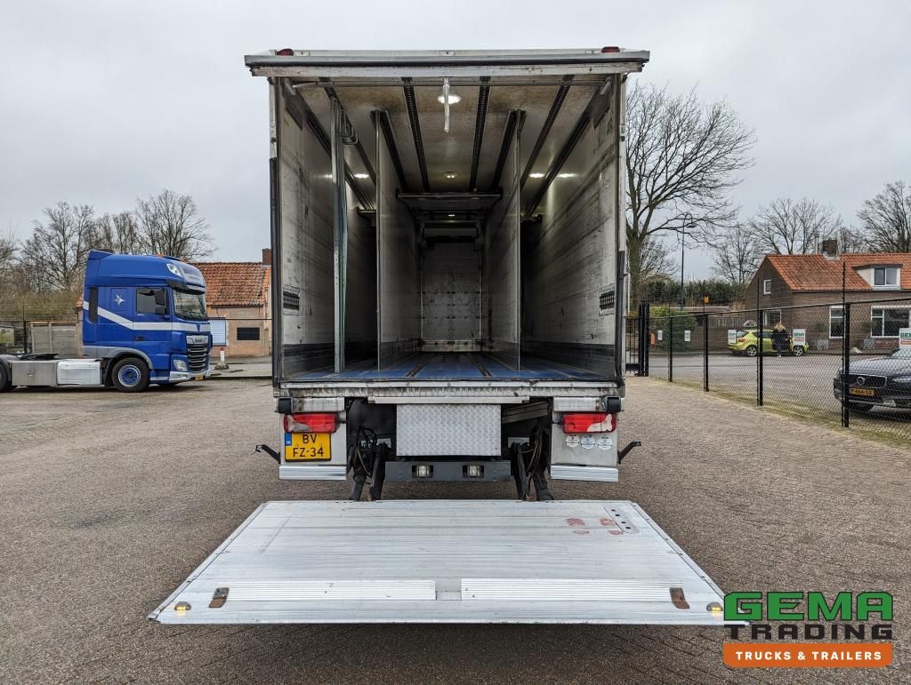 Scania P230 4x2 Daycab Euro4 KoelVriesBak 8.2m - Carrier Supra 950Mt + Laadklep 2000kg