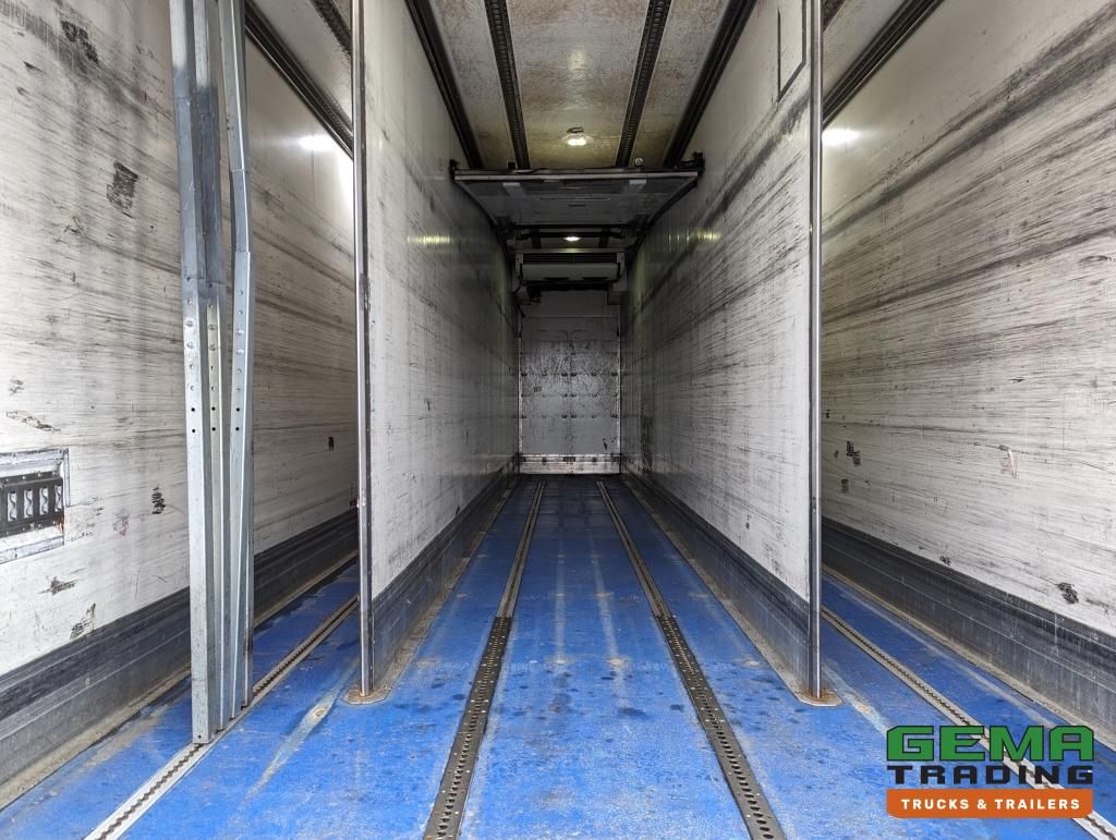 Scania P230 4x2 Daycab Euro4 KoelVriesBak 8.2m - Carrier Supra 950Mt + Laadklep 2000kg