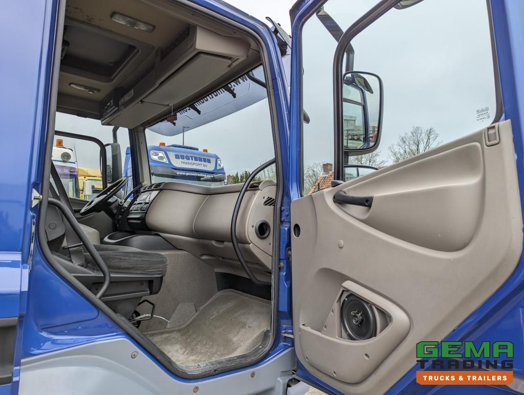 DAF FA CF65.220 4x2 Daycab Euro5 KoelVriesBak 7m + Laadklep 2000kg - FrigoBlock - Zijdeur