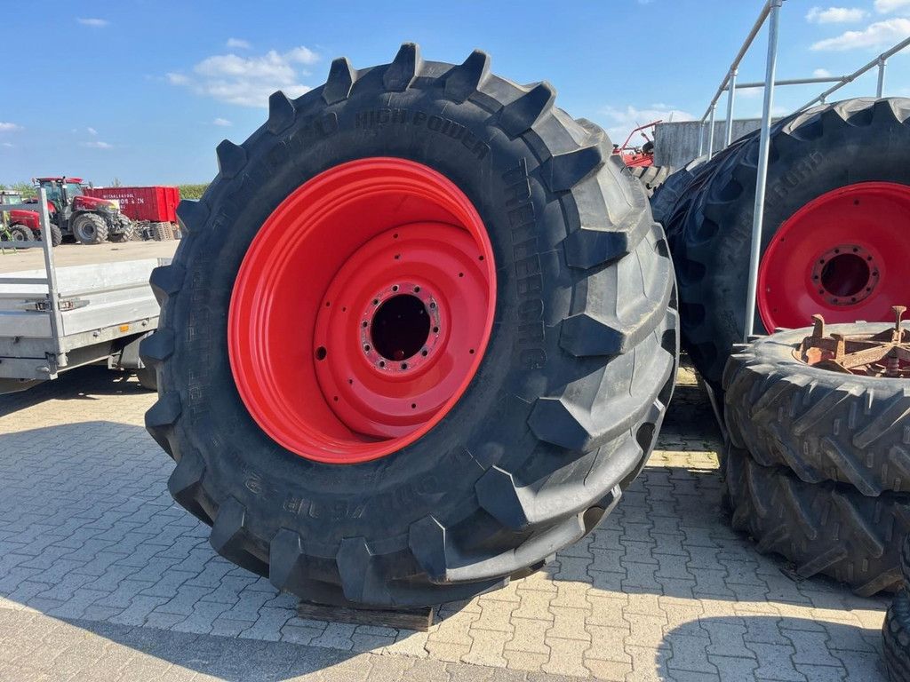 Trelleborg 900/ 60- r 42 wielen WG3985
