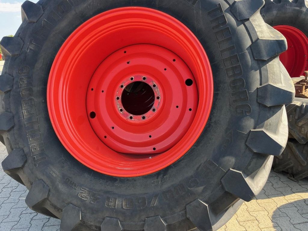 Trelleborg 900/ 60- r 42 wielen WG3985
