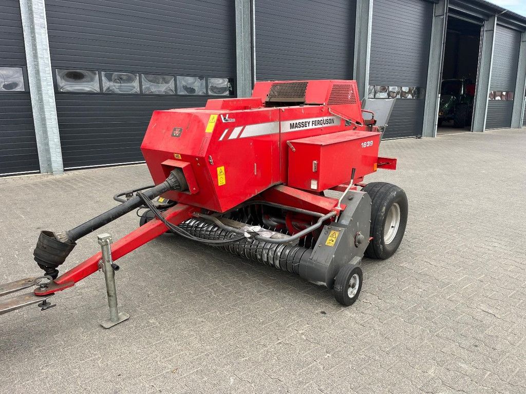 MASSEY FERGUSON 1839 WG4024