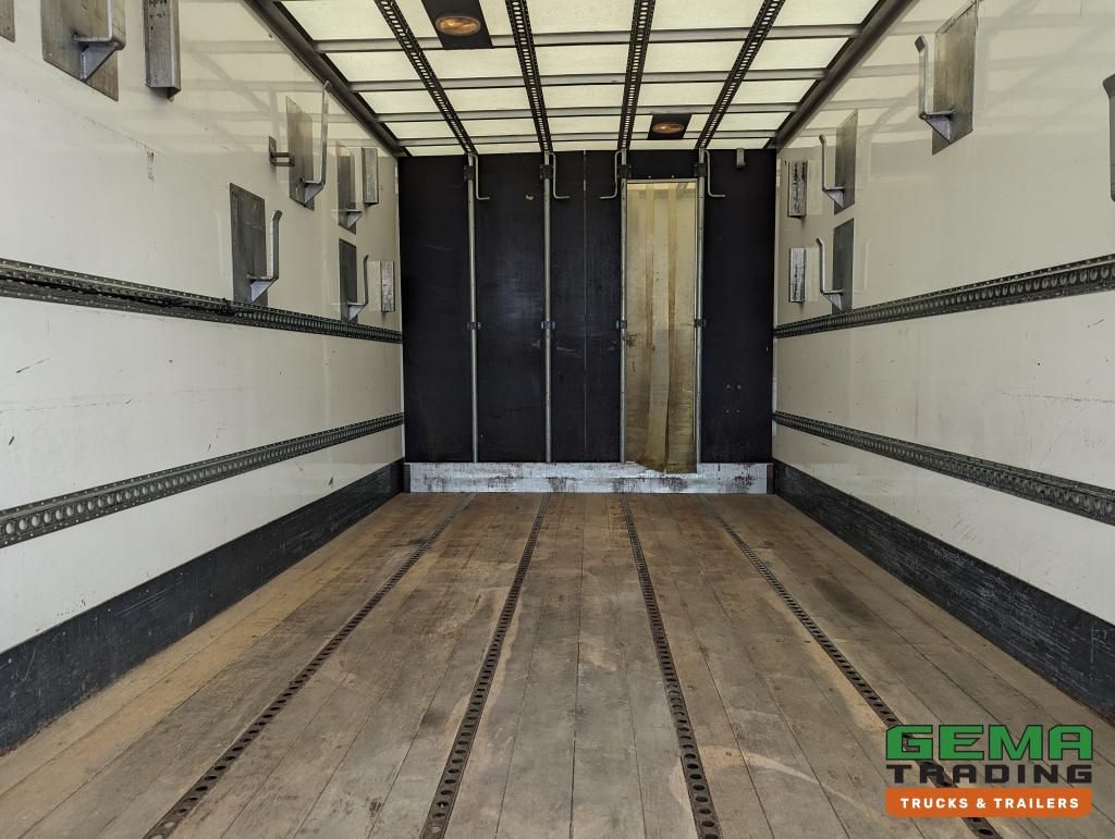 Volvo FL280 4x2 SleepCab 16T Euro5 6CIL - 5.60m GeslotenBak + Laadklep 2500KG - Standkachel - Zijdeur - Servicewagen (V758)