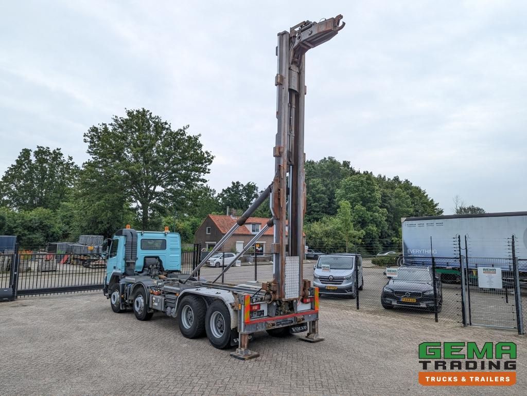 Volvo FMX410 8x4 /4 Daycab Euro5 - Hooklift 25T - CementSilo - Radiographic - Hydr. Support Legs - HubReduction
