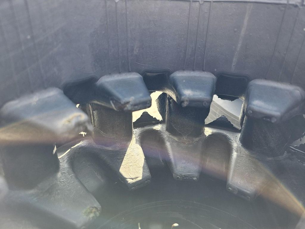 Bobcat T590 Tracks WE1242