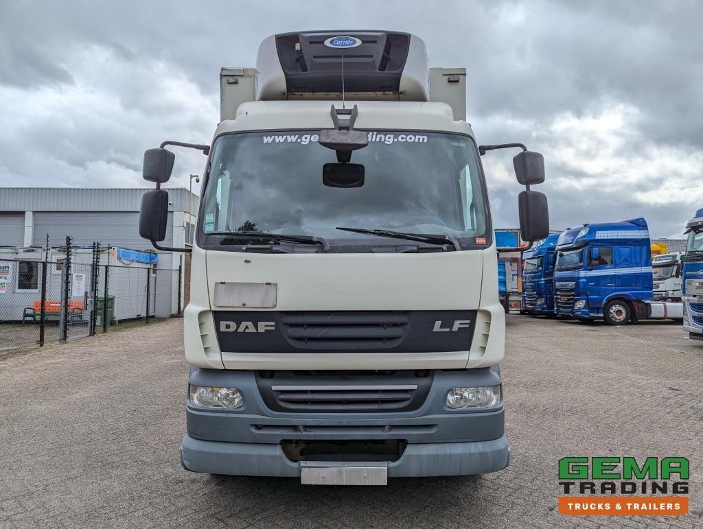 DAF FA LF55.300 4x2 Sleepcab 18T Euro5 Koel-VriesBak 6.45m + Carrier Supra 750 - Laadklep 1500KG (V781)