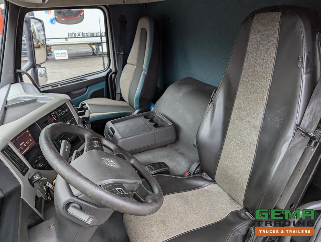 Volvo FM330 4x2 Daycab Euro6 JOAB Portal System 14T - Extendable - 251,000km