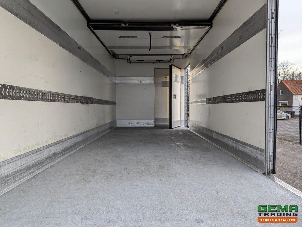 DAF CF 280 FAN 6x2/4 DagCab Euro6 - Koel-VriesBak 7.9m + Carrier Supra 1150MT + Laadklep 2000kg