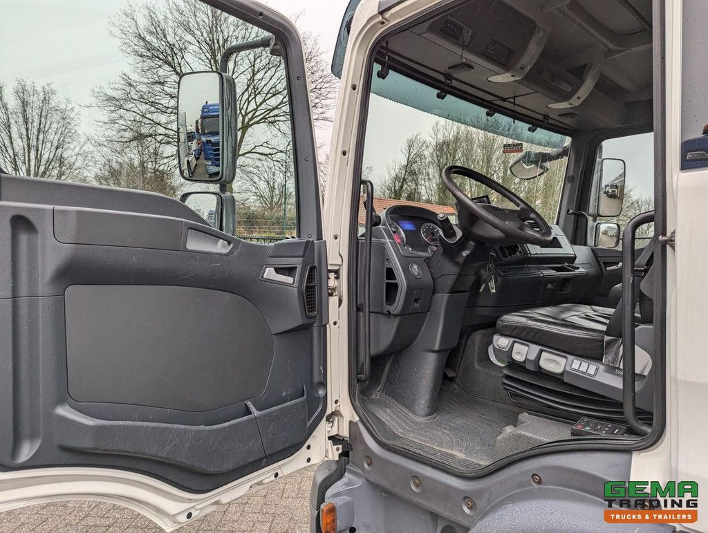 MAN TGL 12.180 4x2 DoKa 7 pers. Euro5 EEV - Horse truck 2 horses - 147.000 km!