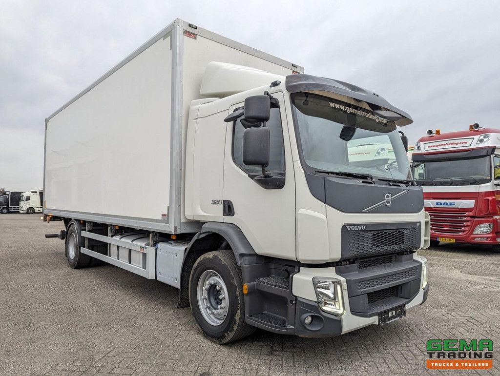 Volvo FE320 4x2 Daycab Euro 6 - Closed Body 7.6m + Tail Lift 2000KG - Side Doors - Fully Air Suspension