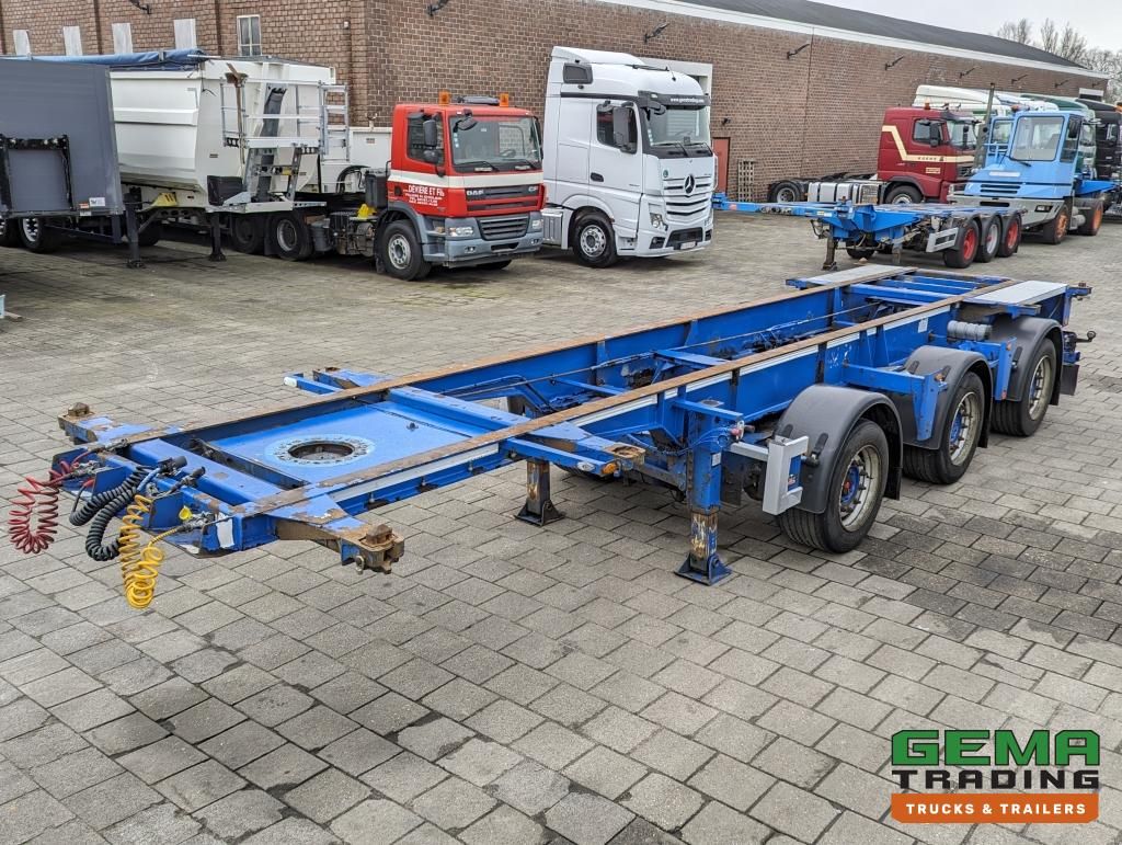 Renders ROC16.27 3-Assen SAF Disc Brakes - X-Steering - 30FT