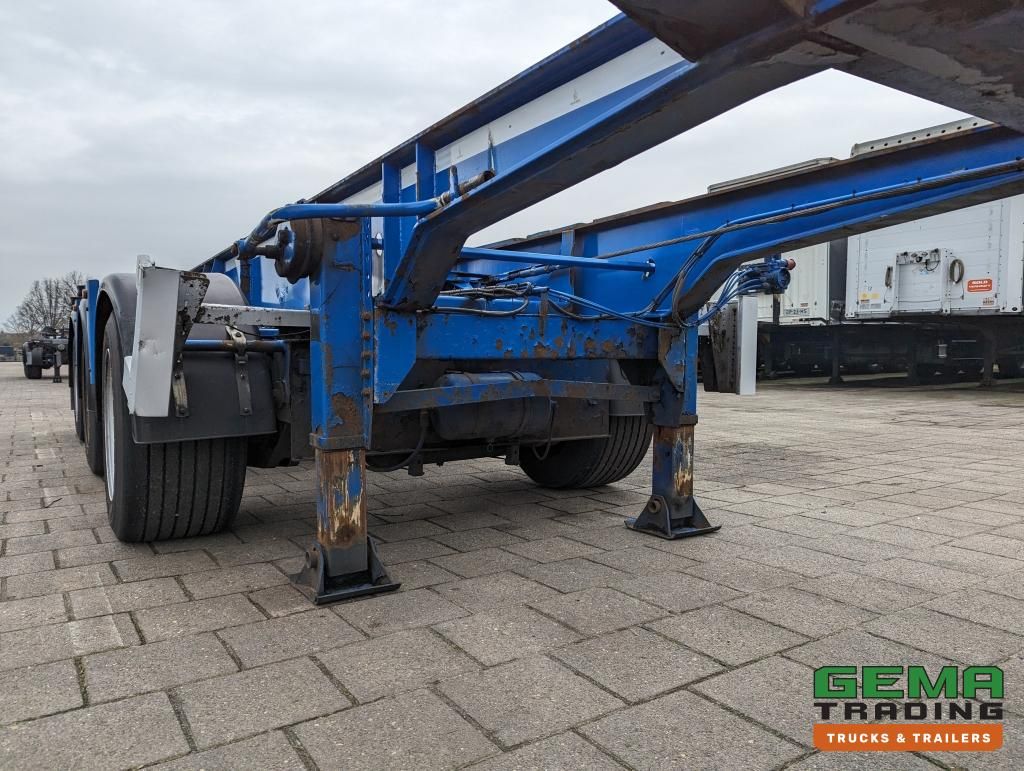 Renders ROC16.27 3-Assen SAF Disc Brakes - X-Steering - 30FT