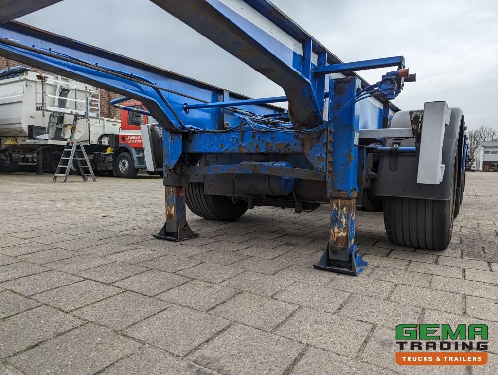 Renders ROC16.27 3-Assen SAF Disc Brakes - X-Steering - 30FT