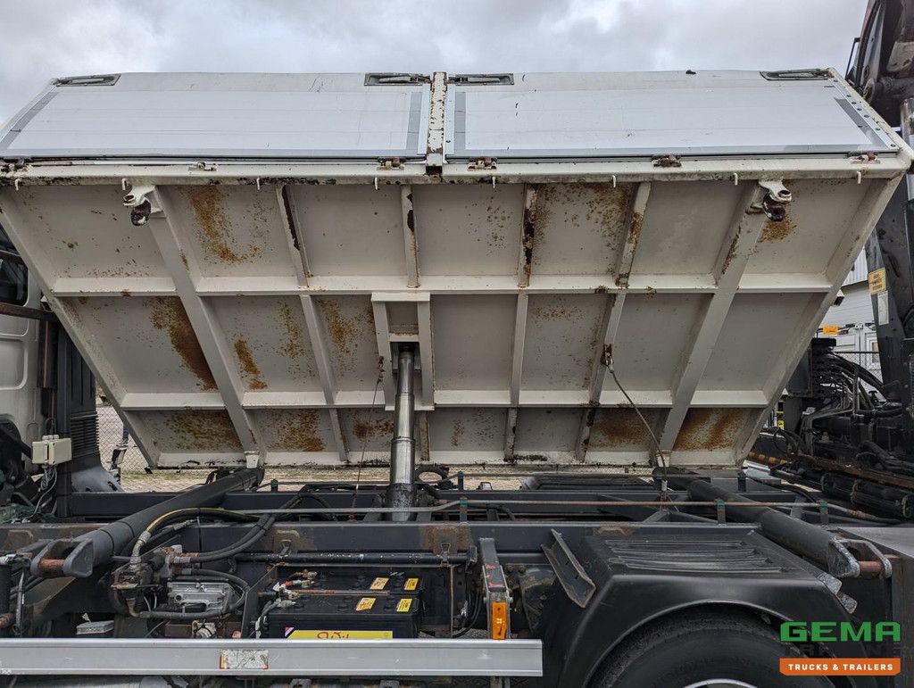 Volvo FL240 4x2 Dagcab Euro5 - 2 Zijdige Kipper + Kraan Hiab 088ES-3 HIDUO - RadioGrafisch - 39.900KM!